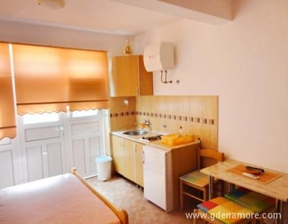 Apartments Sijerkovic White, , private accommodation in city Bijela, Montenegro